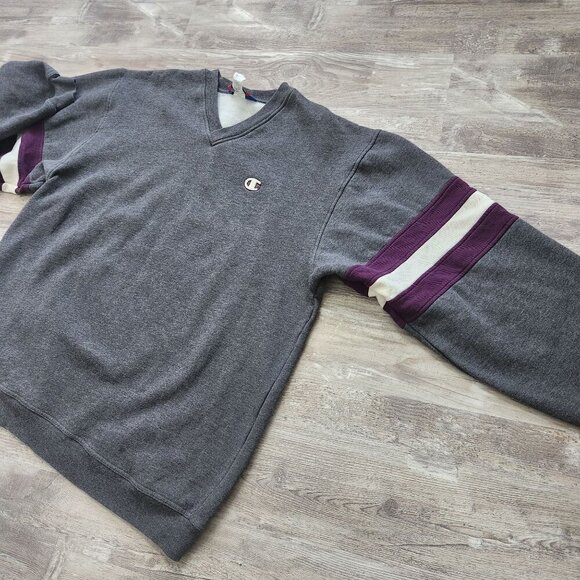 Champion Gray V-Neck Thick Sweatshirt Purple Sleeve Stripes Size XL Vintage 90s - Picture 3 of 14